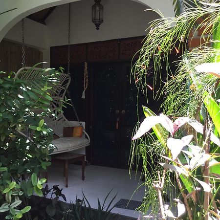 Gili Nyepi Hotel Gili Trawangan Exterior photo