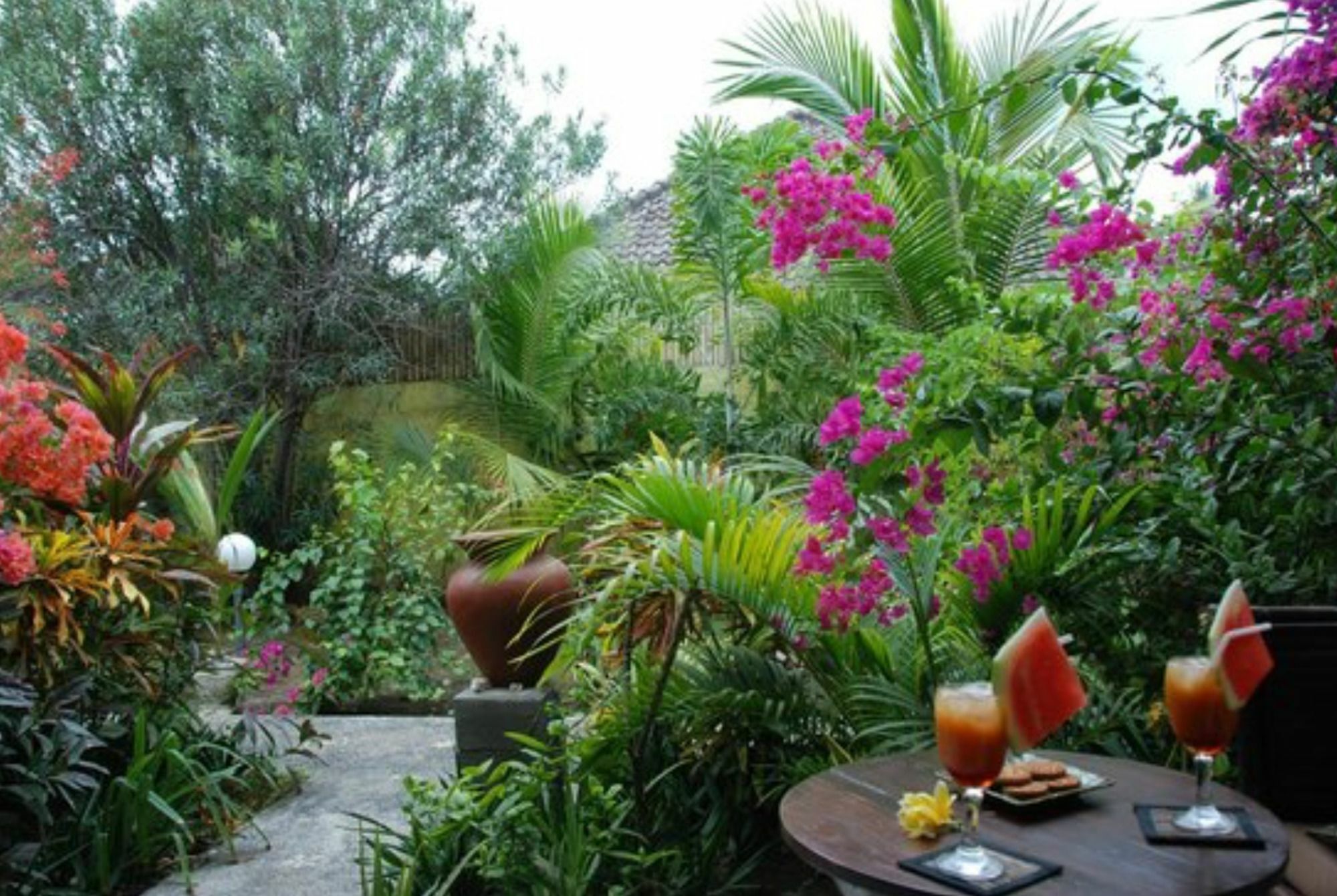 Gili Nyepi Hotel Gili Trawangan Exterior photo