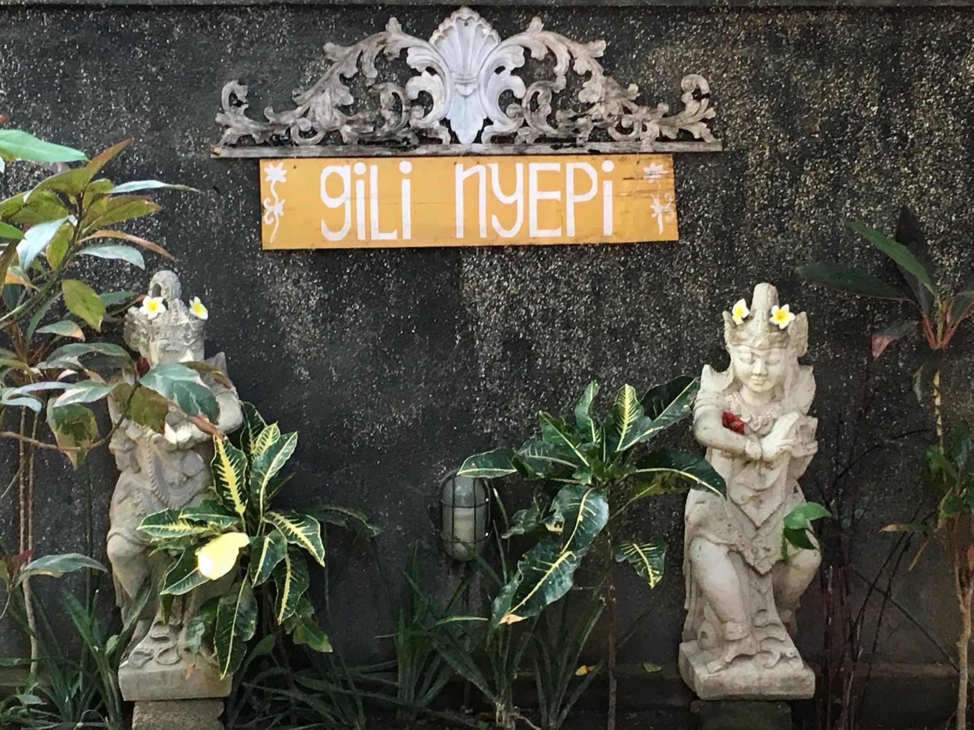 Gili Nyepi Hotel Gili Trawangan Exterior photo